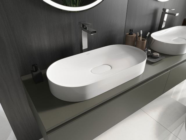 Kylpyhuone kaapistolla