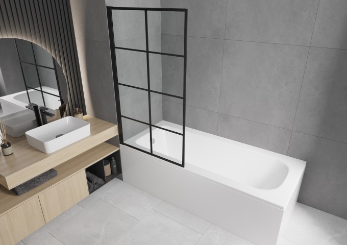 wanna z parawanem w małej łazience