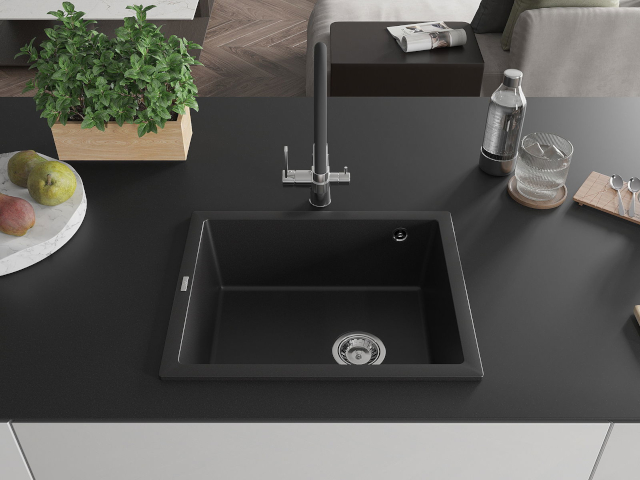 Yksiosainen teräsallas