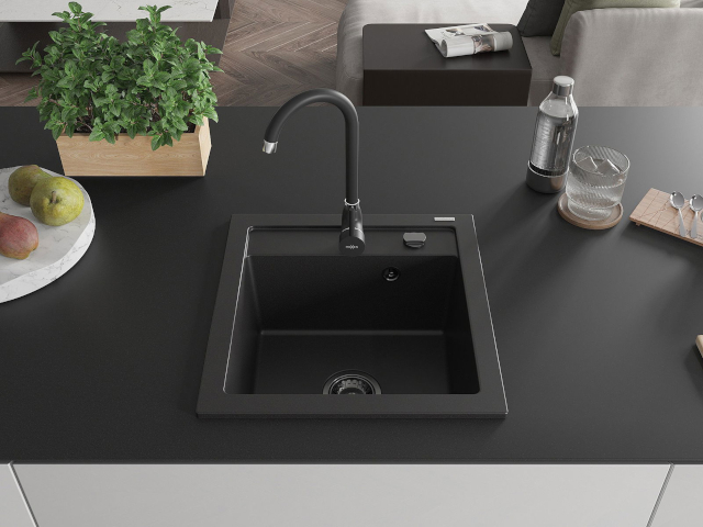 Ruostumattomasta teräksestä valmistettu allas