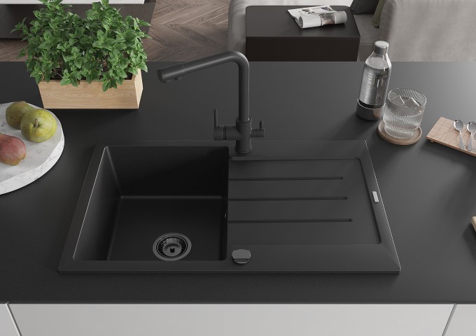 Keittiöhanat vapaasti seisovat ulosvedettävällä suuttimella