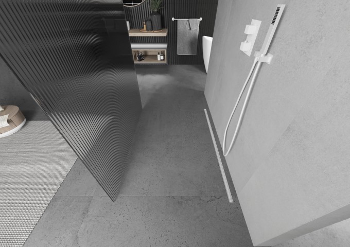 nykyaikaiset valkoiset suihkutelineet