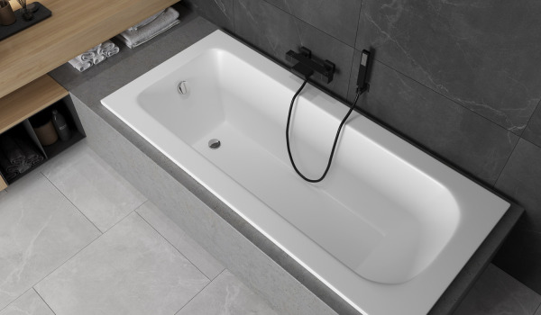 Millä pestä akryylikylpyamme?