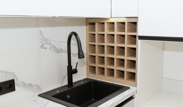 Mikä pesuallas 60 cm tai 80 cm kaappiin? Milloin se ei sovi?