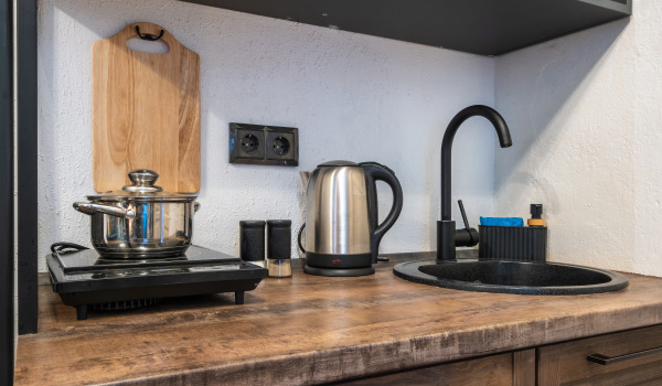 Kuinka päästä eroon graniittialtaan tahroista?