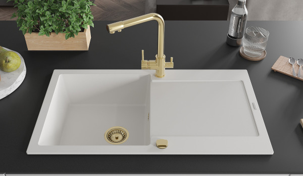 Ylellinen, kultainen keittiöhana