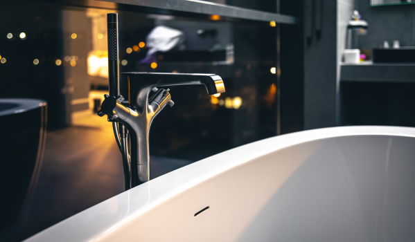 Kuinka korjata kylpyammeen hana? Asiantuntijan vinkit