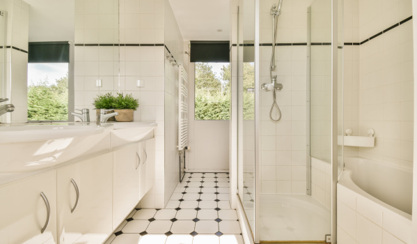 Kuinka mitata suihkualtaan säde?