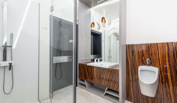 Pisuaari kotona – kannattaako se hankkia?