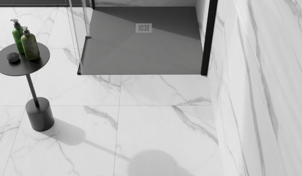 Kuinka puhdistaa suihkuallas ja linjalattiakaivo?