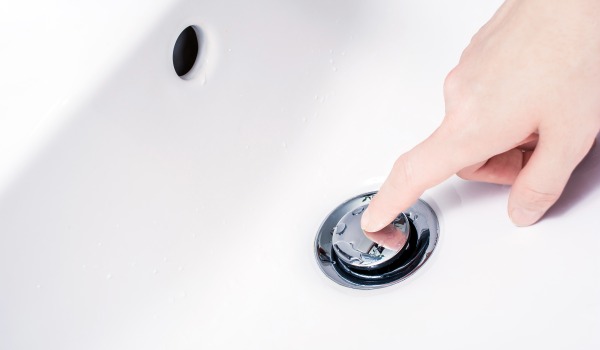 Miten klik-klak-tulppa toimii?